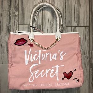 NWT Victoria’s Secret Tote Bag